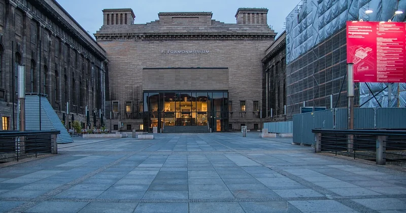 Berlin : le Pergamon et l'expérience archéologique